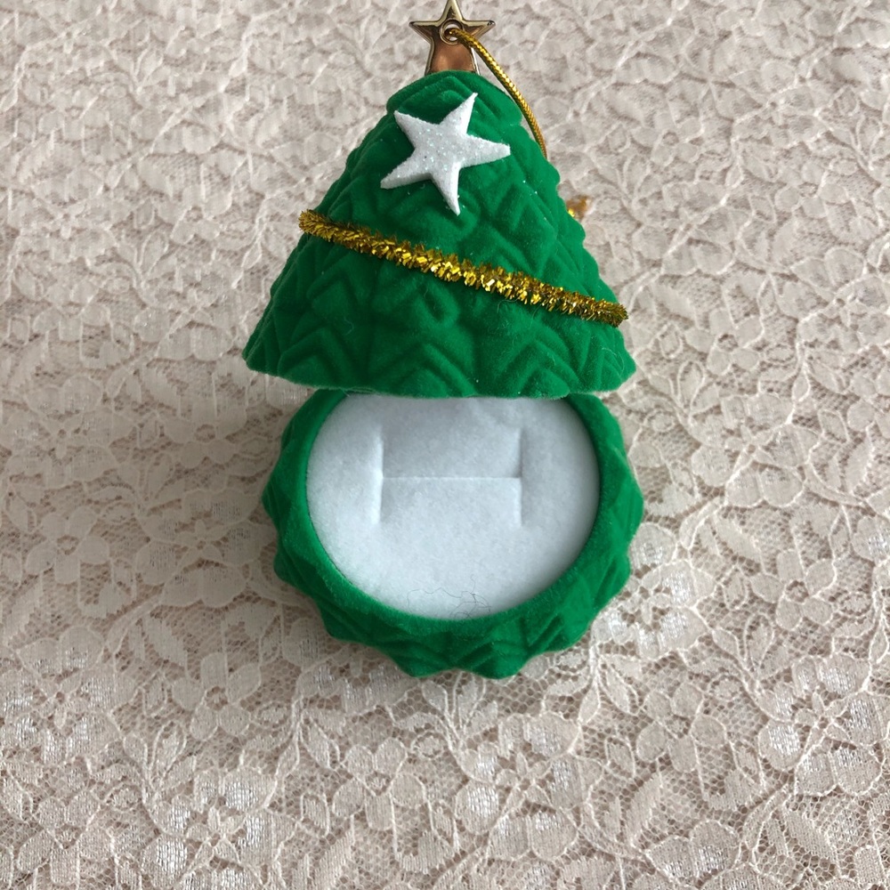 Ring Box Christmas Tree ๐ ๐ NWT - Picture 6 of 7